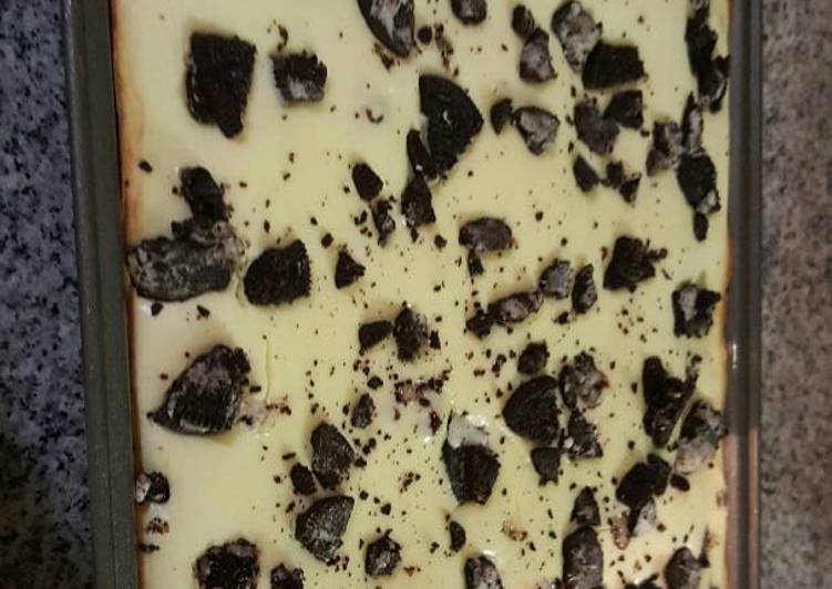 Oreo layered cheesecake brownie