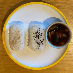 A picture of Sesame Sushi.