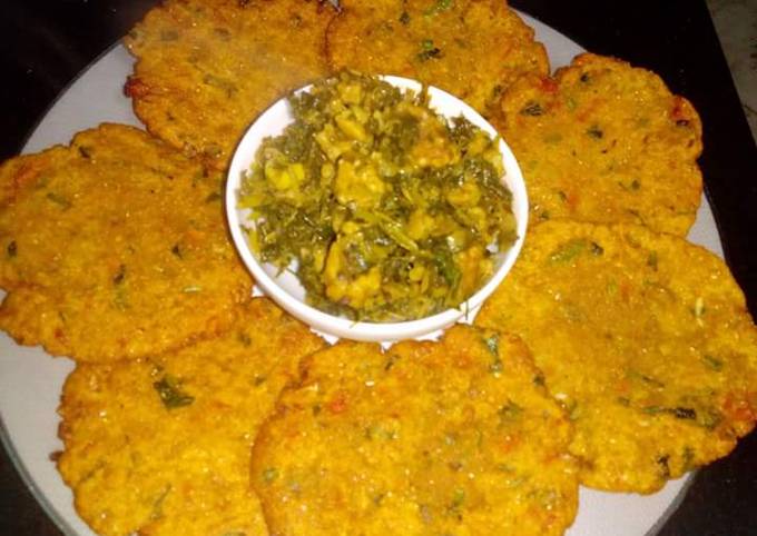 Methi magodi sabji with methi makka veg puri