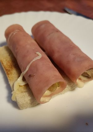 Una foto de Rollitos de jamón, queso e higos