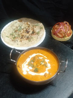 बटर चिकन (butter chicken recipe in marathi) रेसिपी चे मुख्य फोटो