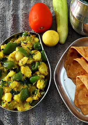 A picture of Aloo Capsicum Subji.
