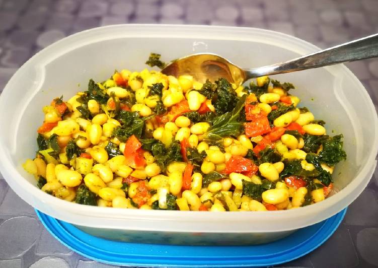 Ensalada de alubias con col kale y especias - veggie