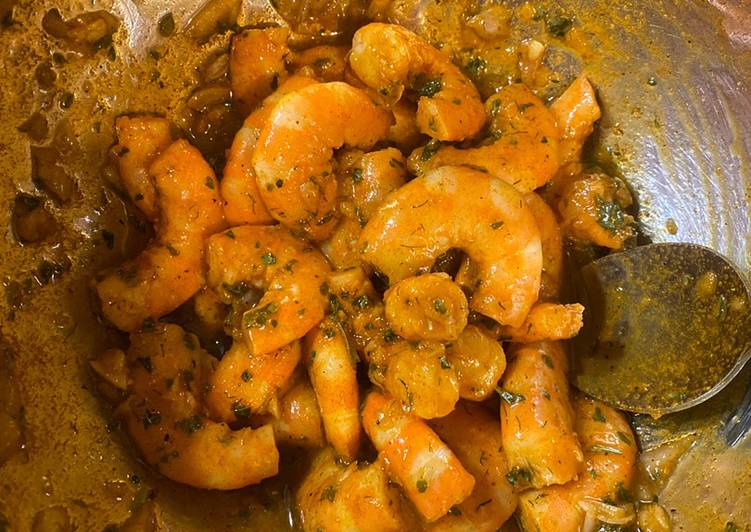 Brochettes de crevettes marinĂ©es đ€