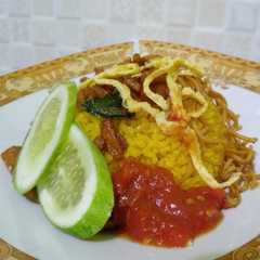 Nasi kuning masak versi panci milux রেসিপির প্রধান ছবি