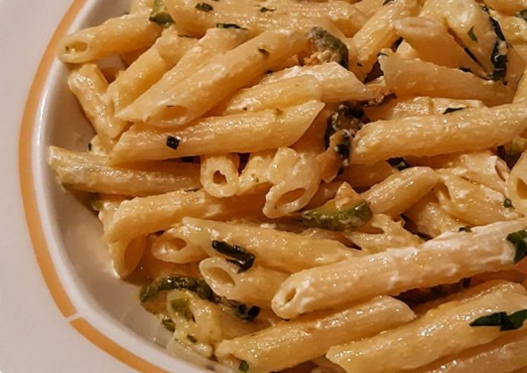 Penne zucchine e Philadelphia