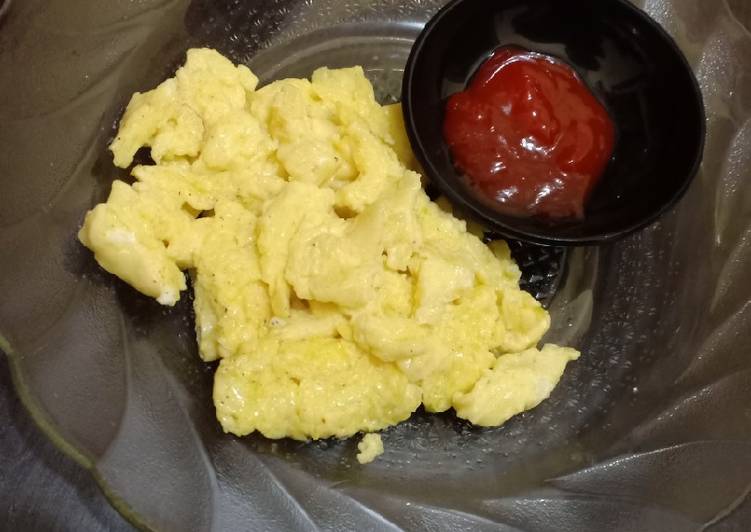 Bagaimana Membuat Scramble Egg alla Sept Anti Gagal
