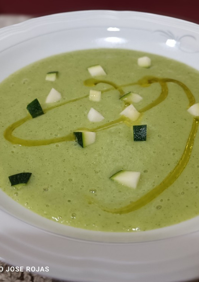 Una foto de Crema de calabacín