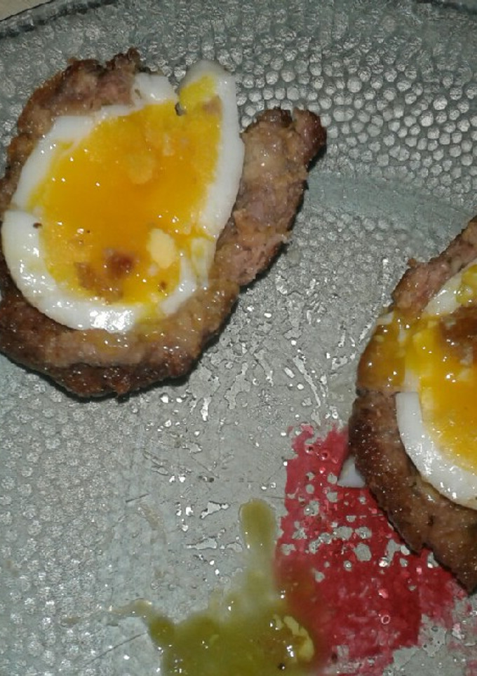 Una foto de Albóndigas relleno con huevo 😋