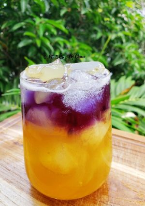Hình của món Trà đác hoa đậu biếc.