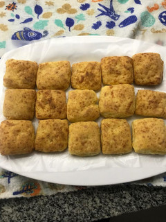 Una foto de Masitas de queso súper fáciles!