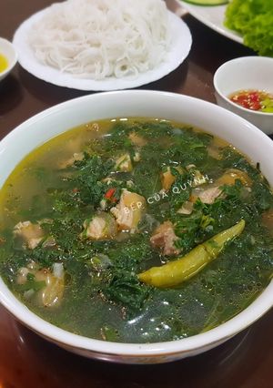 Hình của món Thịt nai nấu lá lốt.