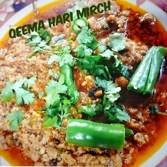 A picture of Qeema Hari Mirch.