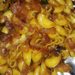 A picture of Macaroni.
