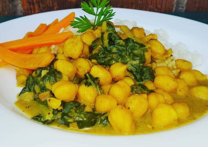 How to Prepare Super Quick Homemade Chickpeas with spinach,coconut rice and carrots