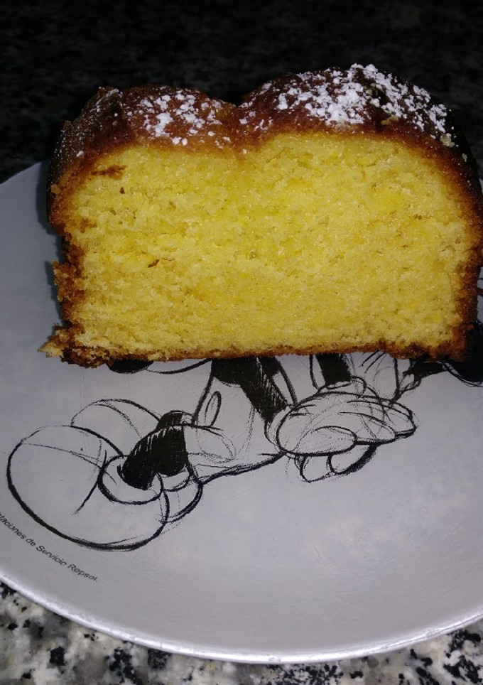 Una foto de Bizcocho de naranja y almendras sin lactosa