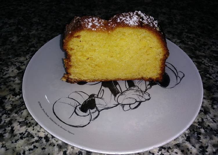Bizcocho de naranja y almendras sin lactosa
