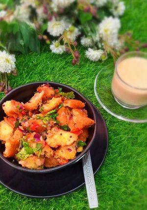 A picture of Bread upma.