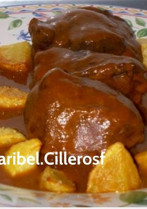 Una foto de Carrilleras al vino tinto