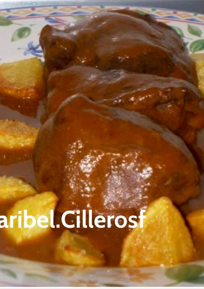Una foto de Carrilleras al vino tinto