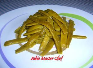 Foto di Taccole in Padella con Olio di Oliva Extravergine e Aglio