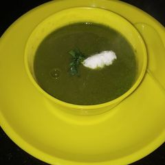 A picture of Spinach soup (Palak soup).