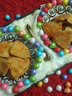 ફરસી પૂરી (Farsi Poori Recipe in Gujarati) રેસીપી મુખ્ય ફોટો