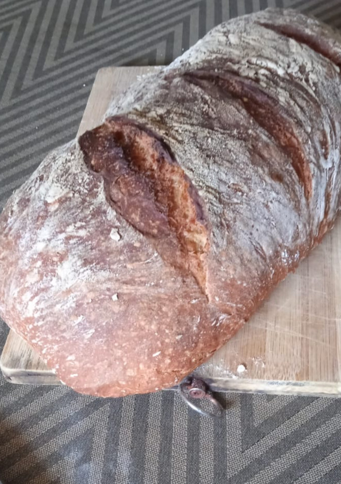 Una foto de Pan casero con masa madre