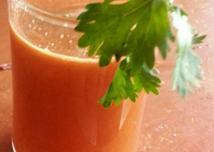 Simple Way to Make Speedy Carrot Juice