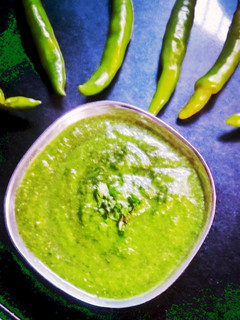 हरी चटनी (hari chutney recipe in Hindi) रेसिपी मुख्य फोटो