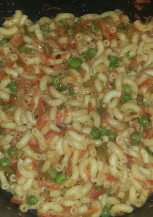 A picture of Vegetable macroni.