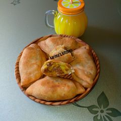 A picture of Fried meat pie.