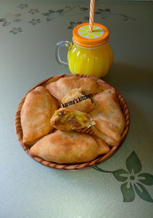 A picture of Fried meat pie.