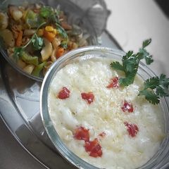 A picture of Backed dish vegetable and pineapple macaroni.
