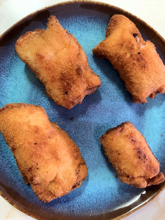 Foto principal de Lomo adobado relleno de queso brie, queso de Cabra y mermelada de albaricoque casera