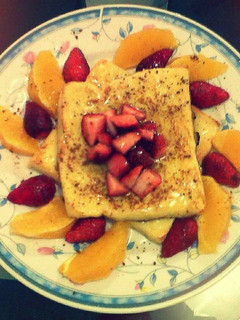 A picture of Fruity Fluffy French Toast.