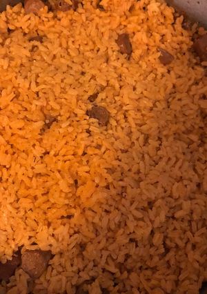 Una foto de Arroz con salchicha