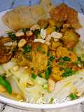 Mi Quang Chicken Noodles