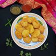 Snacks (Besan Pakode)