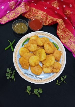 A picture of Snacks (Besan Pakode).