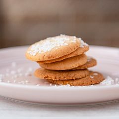A picture of Coconut Biscuits.