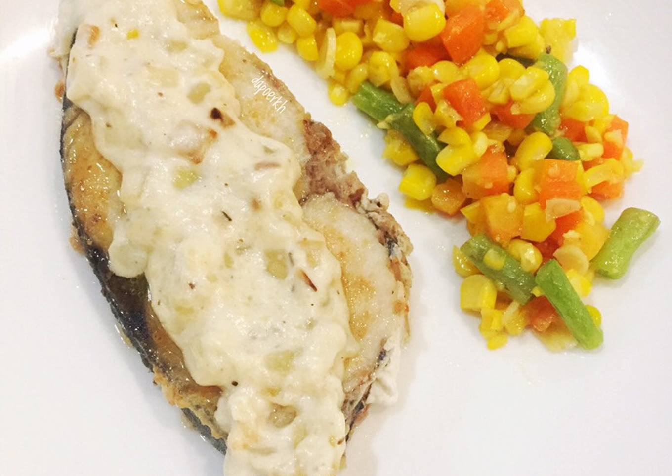 Steak Ikan Tenggiri dengan Saus Putih