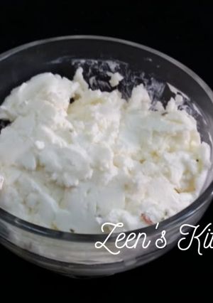A picture of Homemade White Butter from Whipping Cream.
