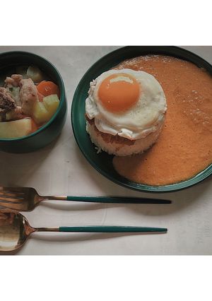 Hình của món Cơm cà ri 🥘.