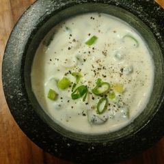 A picture of Yoghurt dip.