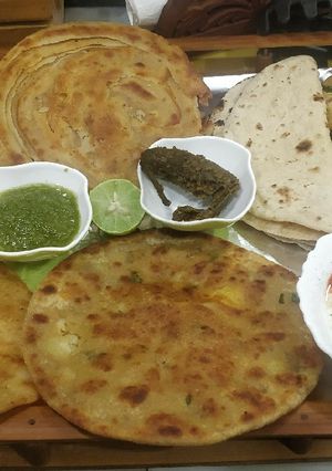 A picture of Indian Breads.