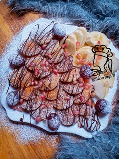 صورة لوصفة ميني بان كيك بالفواكه 🥞🍌🍒🍇