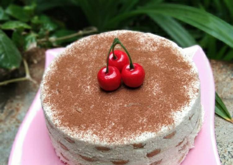 Tiramisu Birthday cake