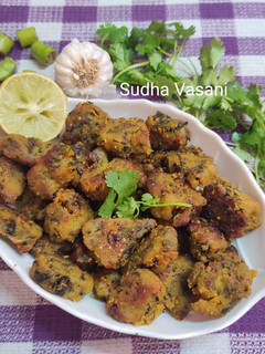 મિક્સ ભાજી મુઠીયા (Mix Bhaji Dumplings Recipe In Gujarati) રેસીપી મુખ્ય ફોટો