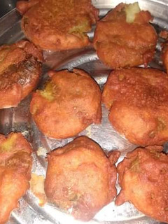 आलू के बरुले (Aloo ke barule recipe in Hindi) रेसिपी मुख्य फोटो